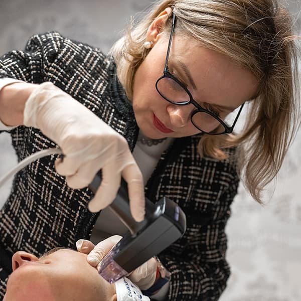 Roma-laser-treatment