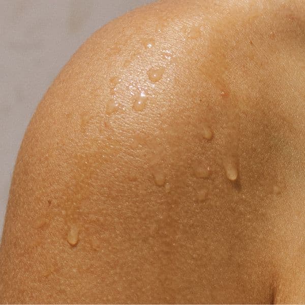 excessive-sweating-close