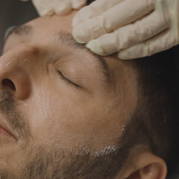 man-anti-wrinkle-face-preparation