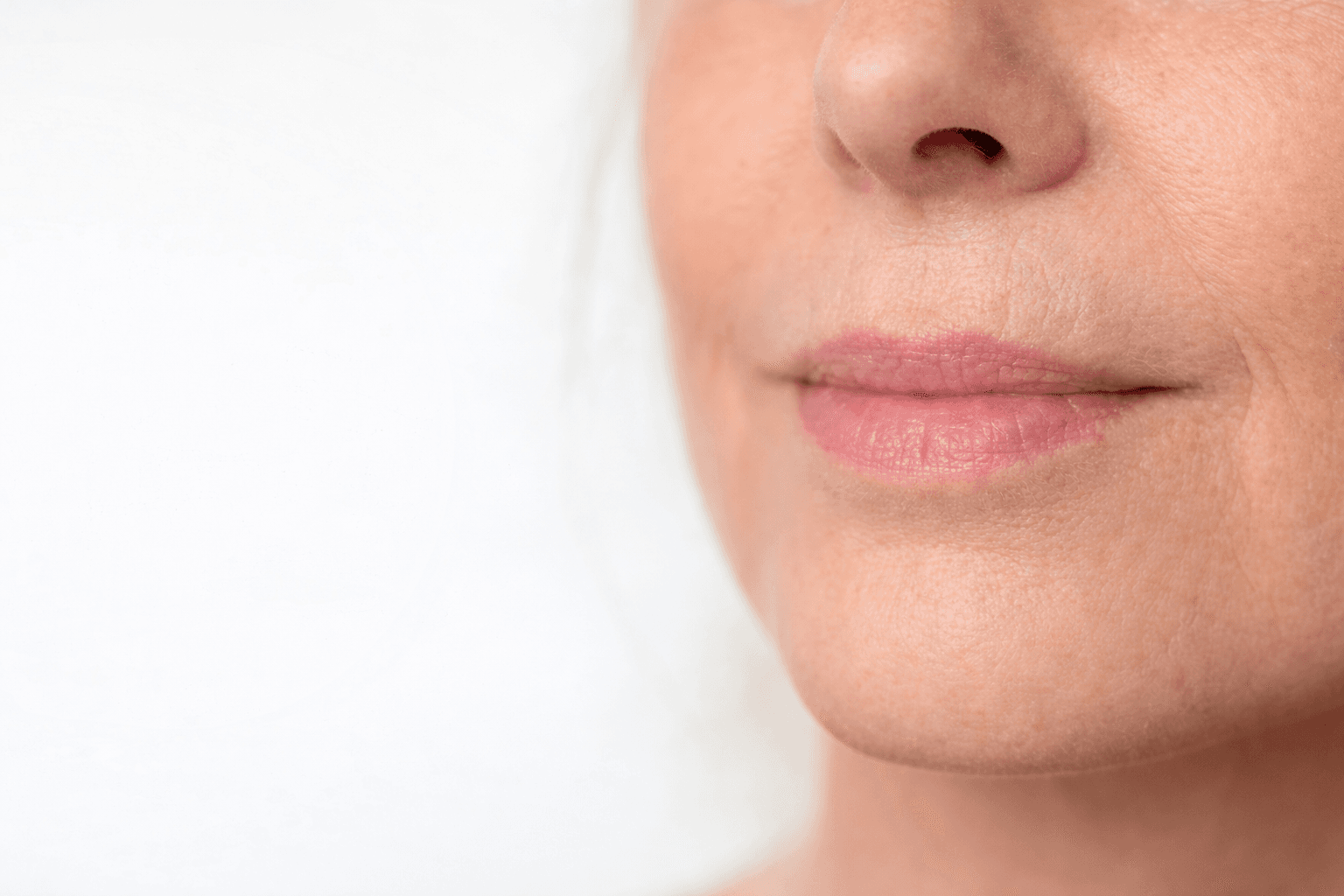 Lip-lines-banner